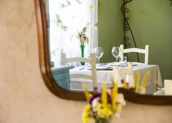 Casa di campagna Borgo Casale Albareto (Parma)